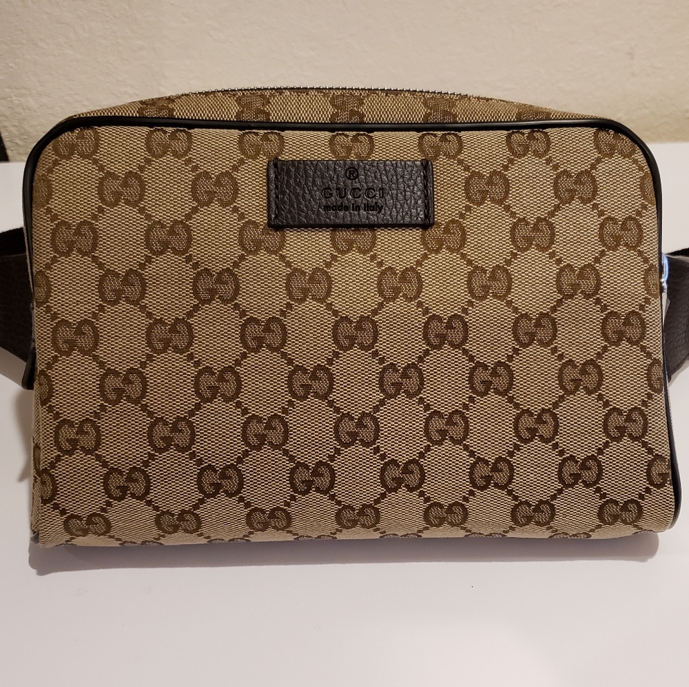 Gucci signature belt bag